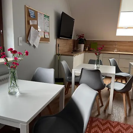 Budomas Wroclaw-szymanow Parkigfree Smarttv Panzió