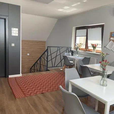 Noclegi Budomas - Szymanow - Parkigfree 3* Psary (Trzebnica)