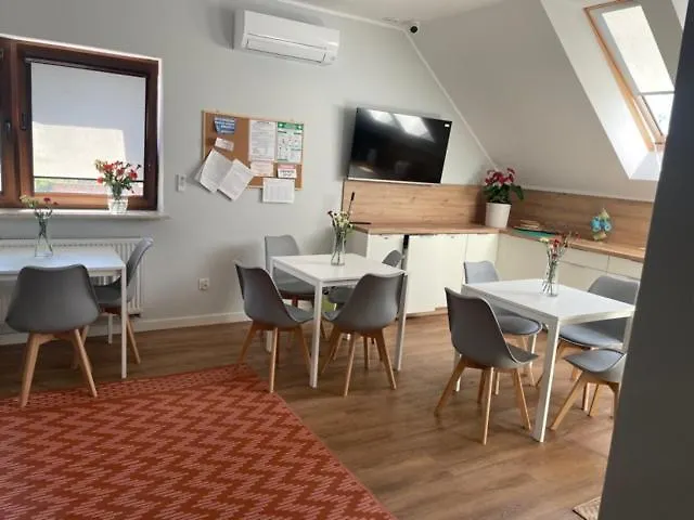 Budomas Wroclaw-szymanow Parkigfree Smarttv 3* Psary